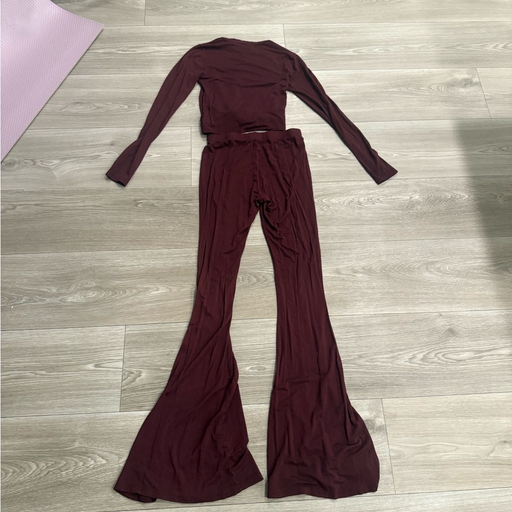 Fashion Nova Varvara Pant Set in Wine. Size XS. Worn once. - Picture 6 of 8